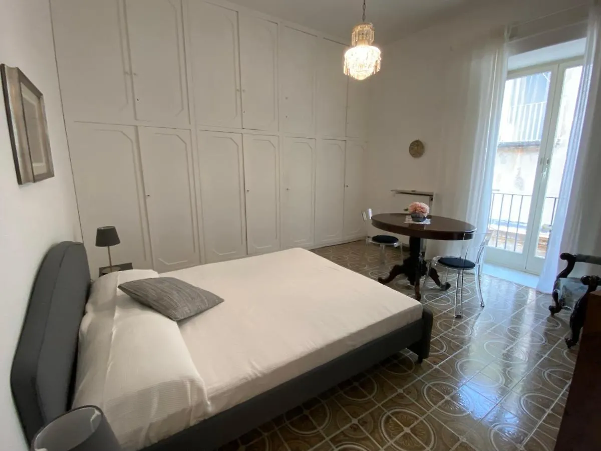 Rooms In San Domenico Maggiore 3 那不勒斯 0*,  意大利