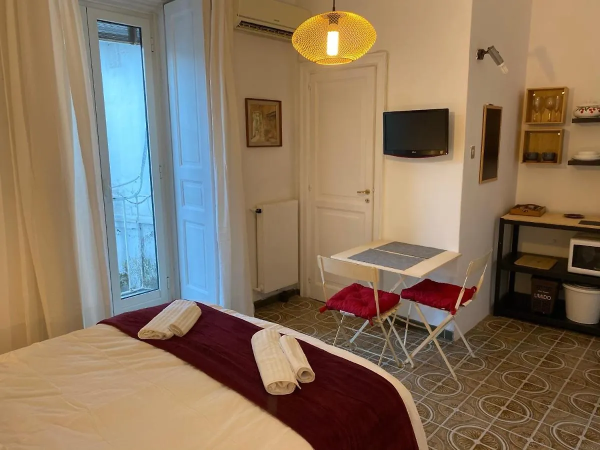 Rooms In San Domenico Maggiore 3 那不勒斯