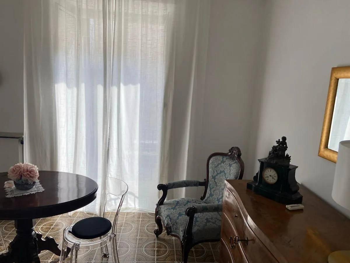 Rooms In San Domenico Maggiore 3 Naples Bed & Breakfast