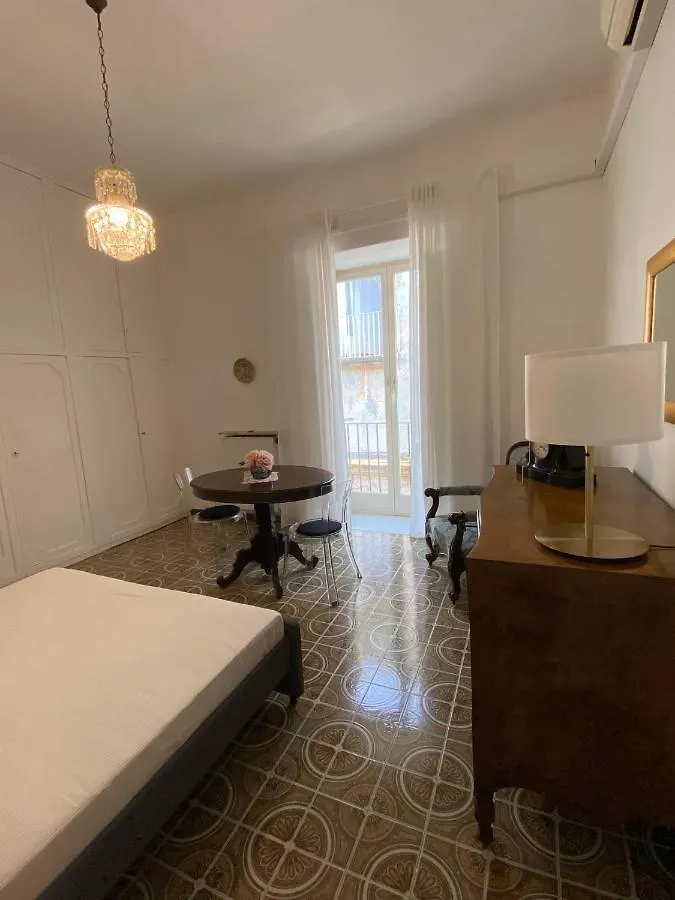 Bed & Breakfast Rooms In San Domenico Maggiore 3 Naples